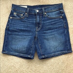 GAP Women’s 5” Mid Rise Denim Blue Jean Shorts - Size 0P